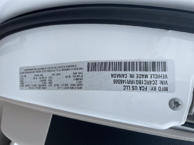Used 2024 Chrysler Pacifica Touring-L FWD image 26