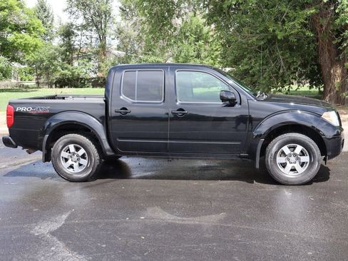 Used 2012 Nissan Frontier PRO-4X AWD/4WD image 3