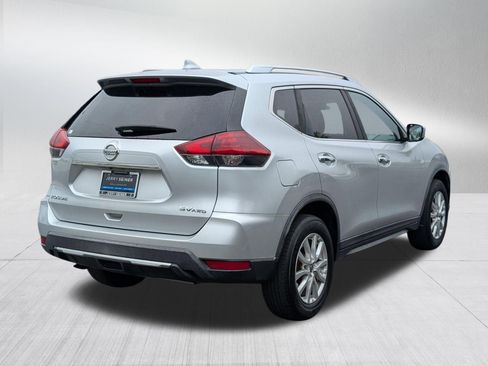 Used 2018 Nissan Rogue SV AWD/4WD image 5
