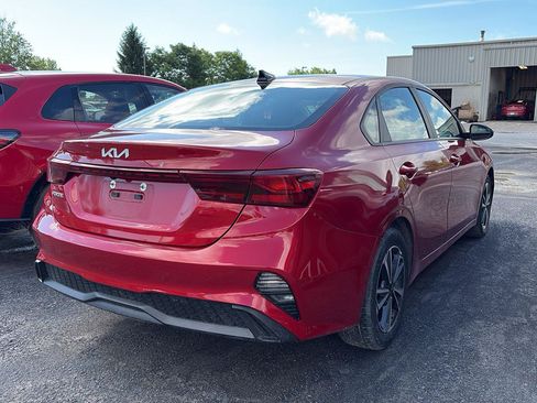 Used 2024 Kia Forte LXS FWD image 3