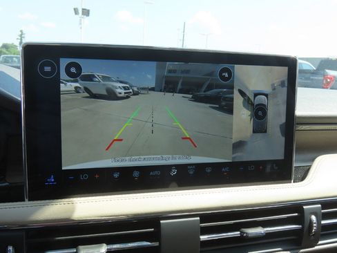 Used 2023 Lincoln Corsair Grand Touring w/ Equipment Group 301A AWD/4WD image 30