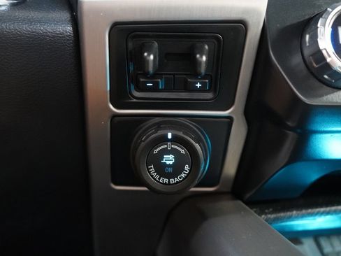 Used 2022 Ford F350 Platinum AWD/4WD image 42