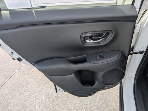 New 2026 Honda HR-V LX image 25
