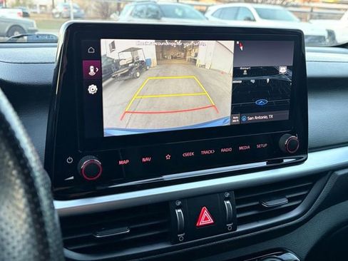 Used 2022 Kia Forte GT-Line image 11