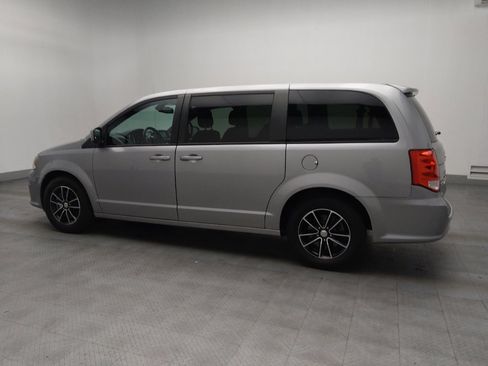 Used 2018 Dodge Grand Caravan GT FWD image 3