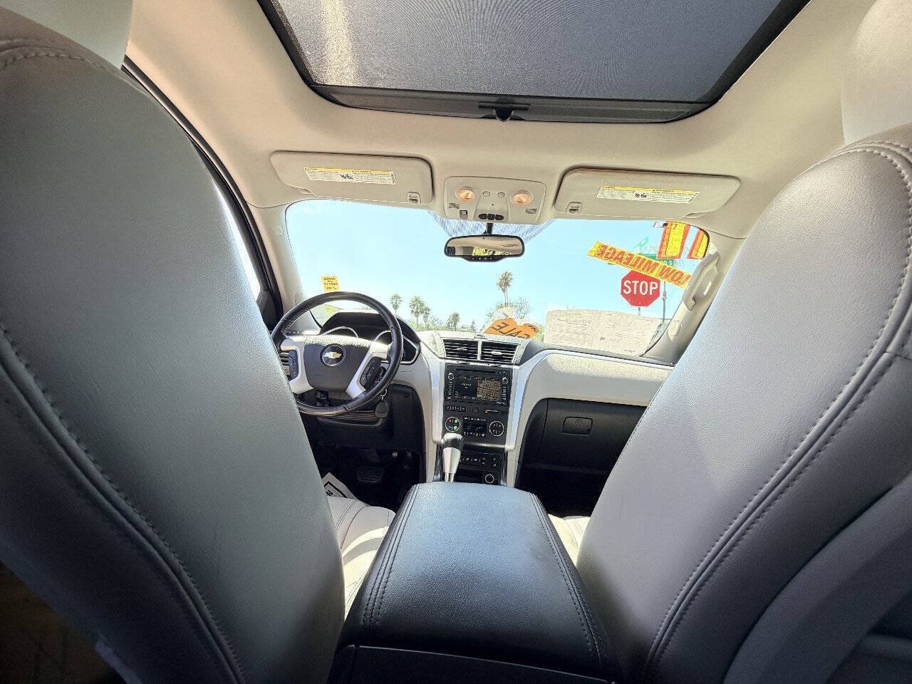 Used 2011 Chevrolet Traverse LTZ FWD image 23