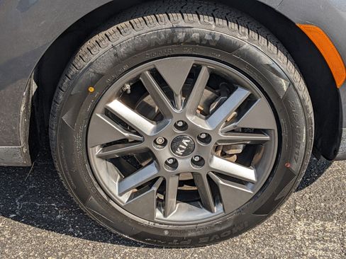 Used 2020 Kia Soul EX image 15