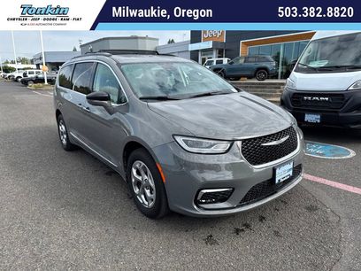 Used 2022 Chrysler Pacifica Limited