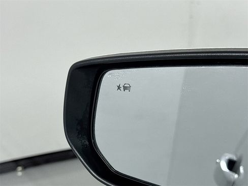 Used 2020 Chevrolet Malibu LS w/ Driver Confidence Package II image 17