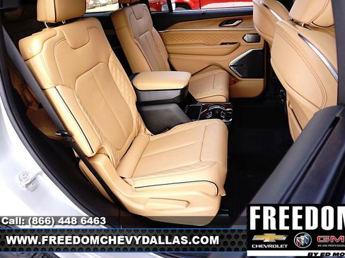 Used 2025 Jeep Grand Cherokee L Summit image 13