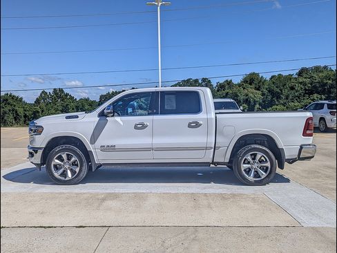 Used 2022 RAM 1500 Limited AWD/4WD image 9