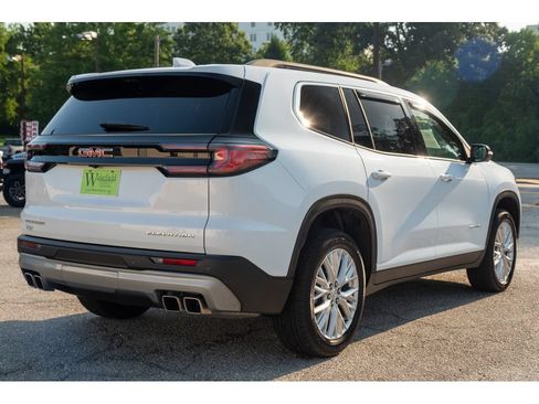 Used 2026 GMC Acadia Elevation w/ Elevation Premium Package FWD image 8