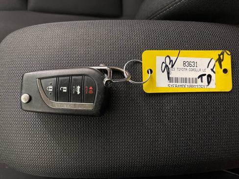 Used 2023 Toyota Corolla LE FWD image 24