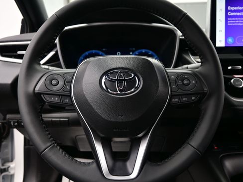 Used 2026 Toyota Corolla XSE FWD image 25
