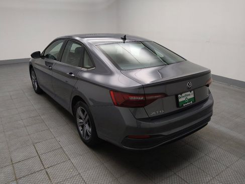 Used 2023 Volkswagen Jetta SE FWD image 5