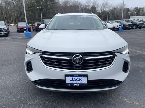 Used 2023 Buick Envision Essence image 2