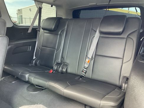 Used 2019 Chevrolet Suburban Premier AWD/4WD image 28