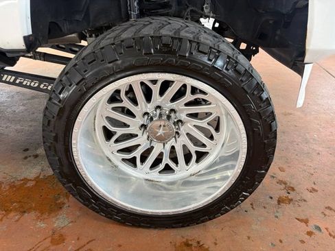 Used 2022 Ford F350 Platinum AWD/4WD image 10