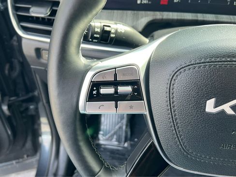 Used 2024 Kia Telluride SX Prestige w/ Towing Package image 33