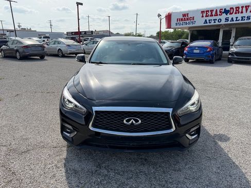 Used 2019 INFINITI Q50 Luxe w/ Essential Package (3.0T Luxe) RWD image 2