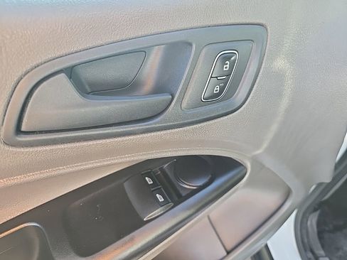 Used 2020 Ford Transit Connect XL image 10