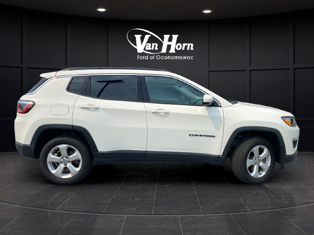 Used 2019 Jeep Compass Latitude AWD/4WD image 6