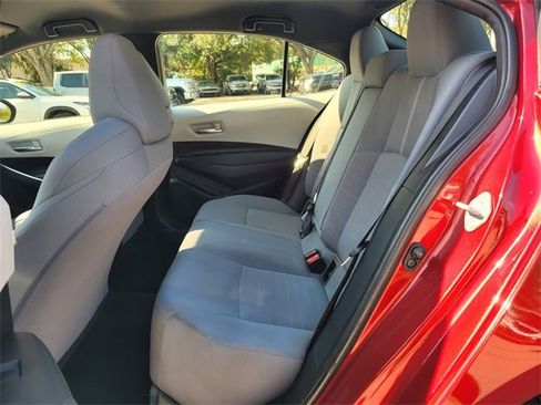 Used 2022 Toyota Corolla SE image 13