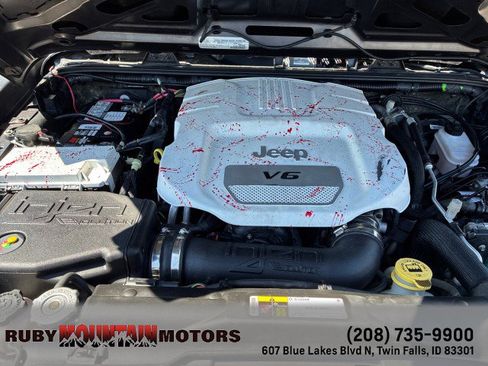 Used 2016 Jeep Wrangler Unlimited Rubicon w/ Dual Top Group AWD/4WD image 41