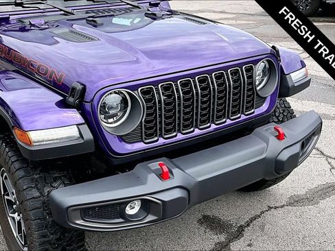 Used 2026 Jeep Gladiator Rubicon w/ Steel Power Dome Hood Package AWD/4WD image 33