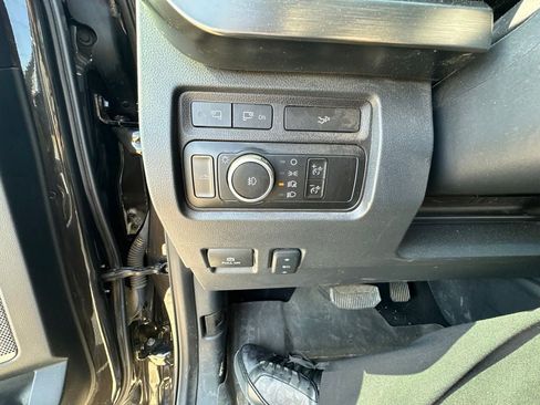 Used 2024 Ford F350 Lariat w/ Lariat Ultimate Package AWD/4WD image 14