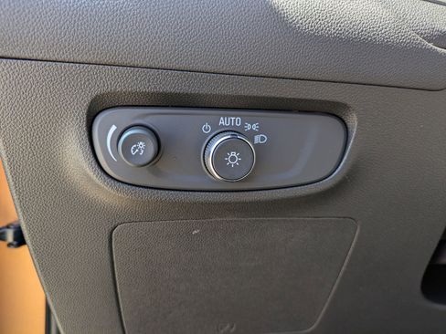 Certified 2026 Buick Encore GX Avenir w/ Avenir Technology Package FWD image 22