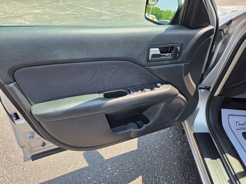 Used 2012 Ford Fusion SE FWD image 9