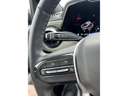 Used 2026 Chevrolet Colorado ZR2 w/ Technology Package AWD/4WD image 26