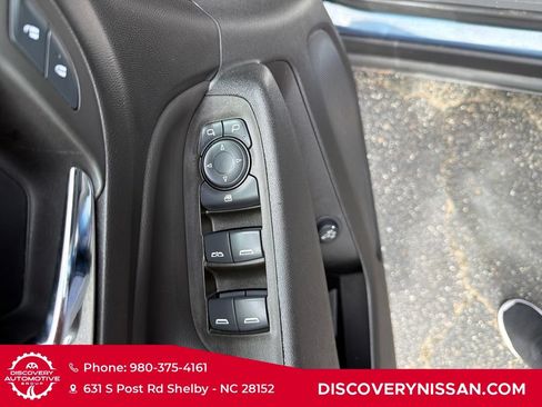 Used 2024 Chevrolet Equinox LT AWD/4WD image 12