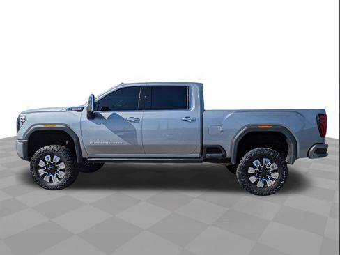 Used 2024 GMC Sierra 2500 Denali w/ Denali Reserve Package image 7