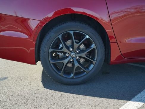 New 2026 Chrysler Pacifica Limited w/ Uconnect Theater Family Group image 43