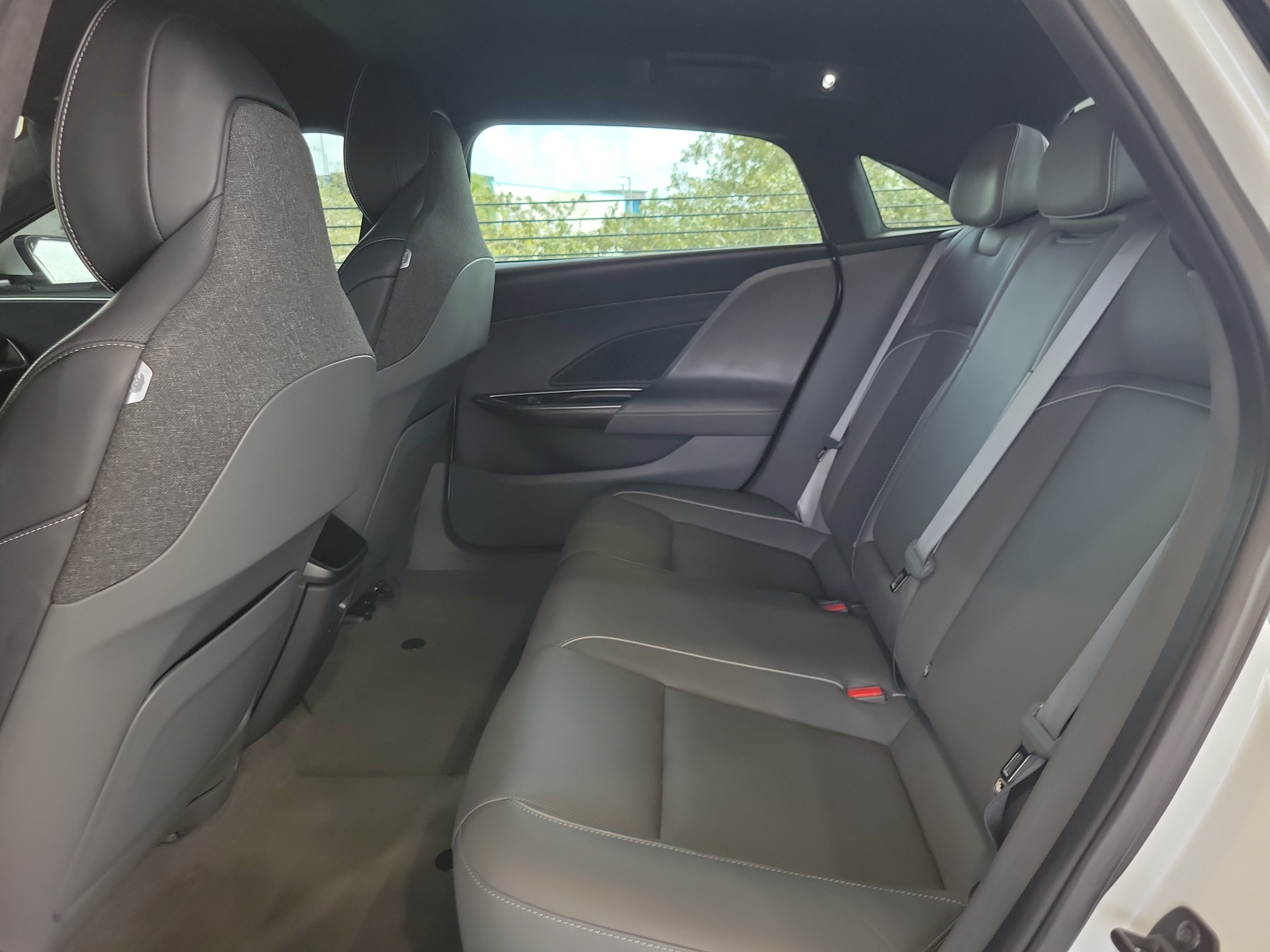 Used 2023 Lucid Air Touring AWD/4WD image 11