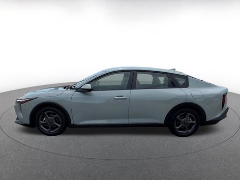 Used 2025 Kia K4 FWD image 9