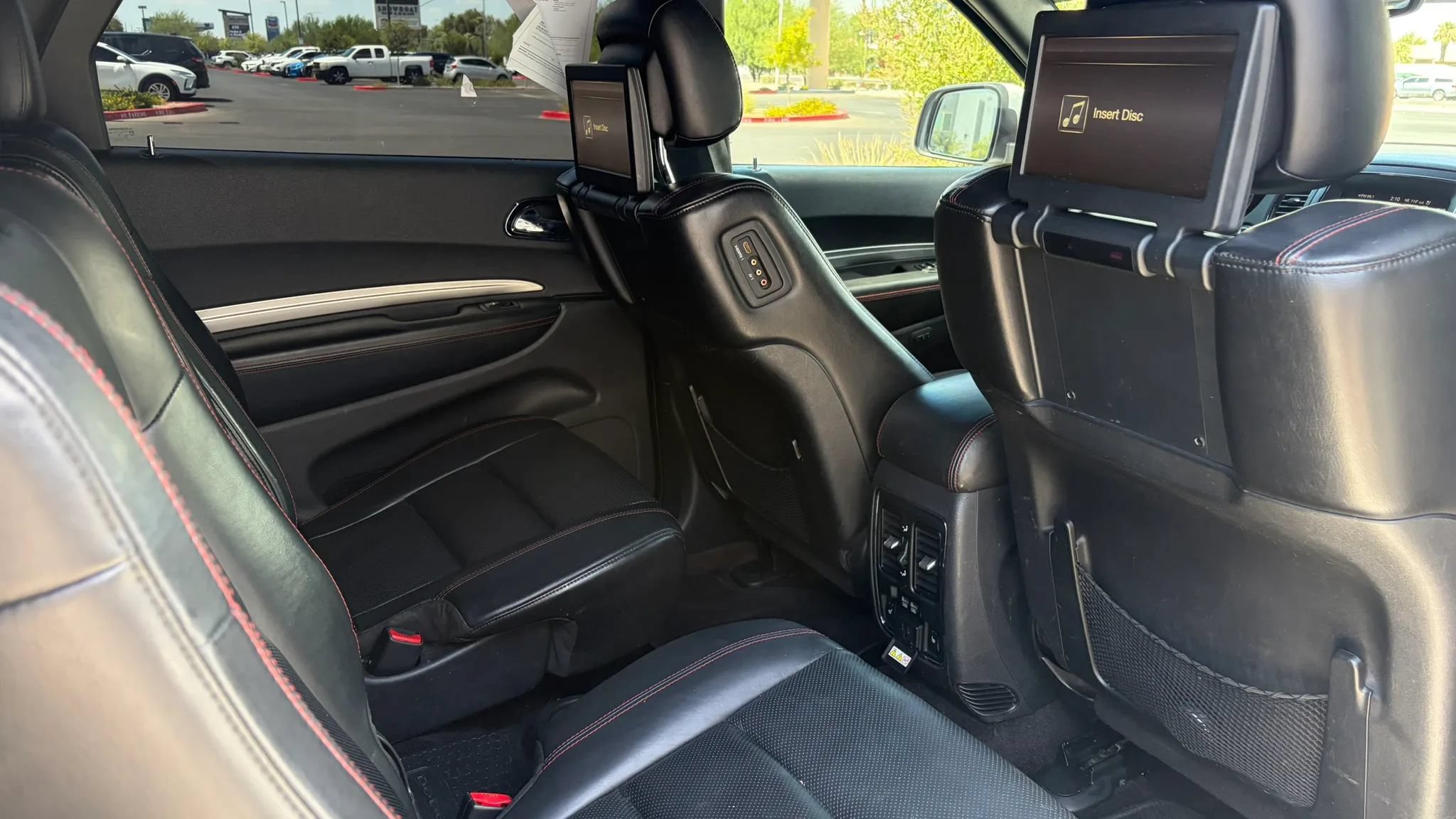 Used 2017 Dodge Durango R/T w/ Technology Group AWD/4WD image 14