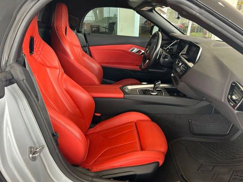 Used 2022 BMW Z4 sDrive30i w/ M Sport Package RWD image 29