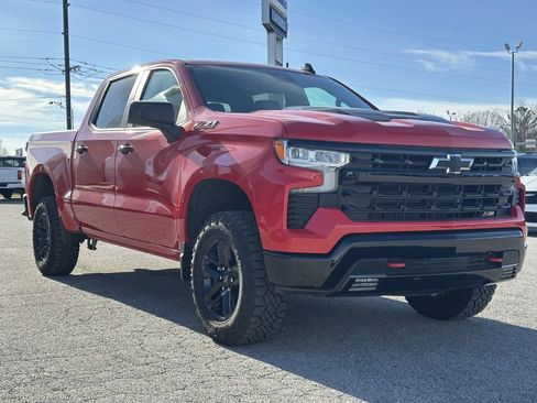 Used 2022 Chevrolet Silverado 1500 LT Trail Boss w/ Convenience Package II image 6
