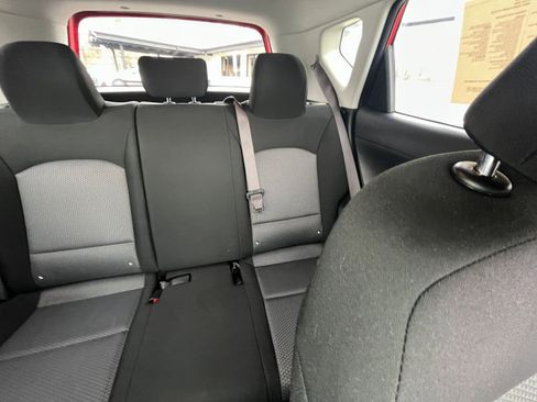 Used 2025 Kia Soul LX w/ LX Technology Package image 32