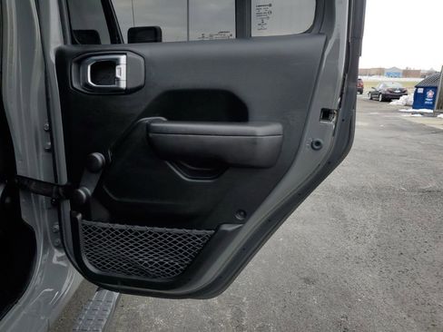 Used 2020 Jeep Wrangler Unlimited Sport image 33