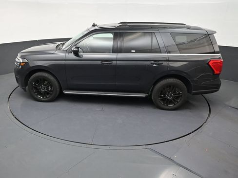 Used 2023 Ford Expedition XLT RWD image 13