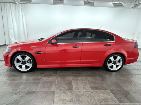 Used 2009 Pontiac G8 GT w/ Premium Package image 2