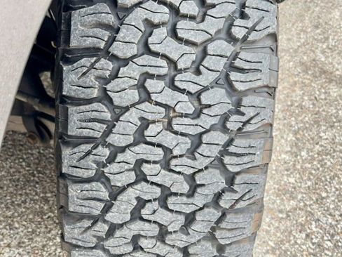 Used 2020 RAM 1500 Laramie image 32