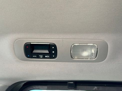 Used 2023 Honda Odyssey EX-L image 11