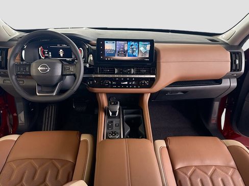 New 2026 Nissan Pathfinder Platinum image 3