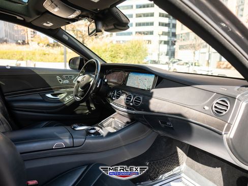 Used 2016 Mercedes-Benz S 550 Sedan image 15