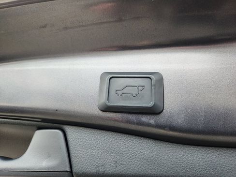 Used 2019 Toyota RAV4 XSE image 34